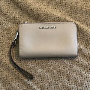 Michael Kors Wallet or Wristlet